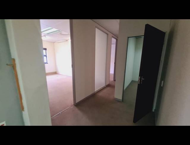 BUSINESS PROPERTY TO RENT IN TYGER VALLEY